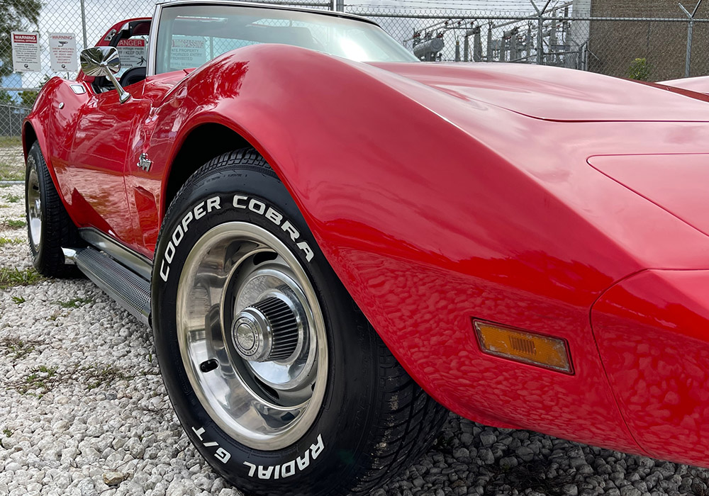 2nd Image of a 1973 CHEVROLET CORVETTE