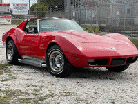 Image 2 of 44 of a 1973 CHEVROLET CORVETTE