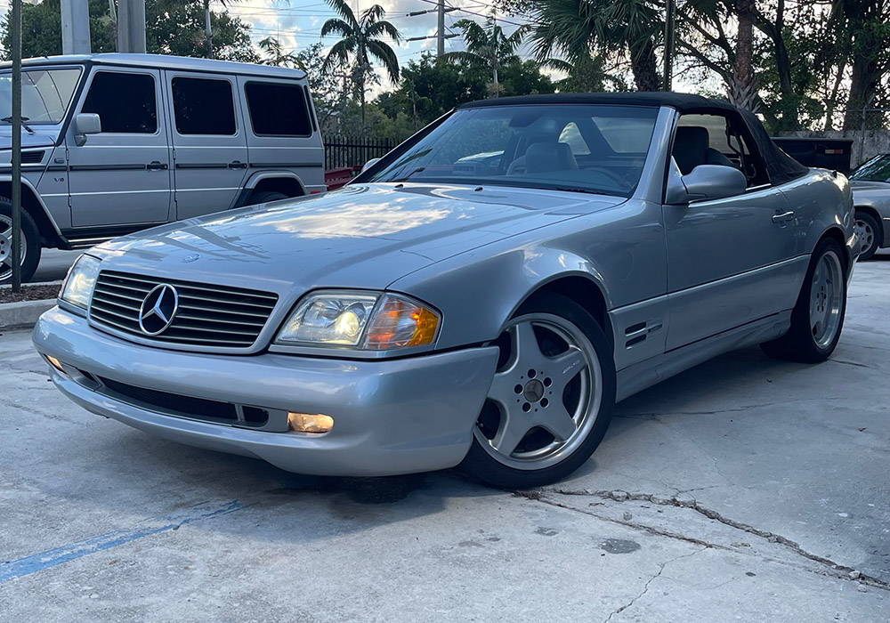 3rd Image of a 1999 MERCEDES-BENZ SL-CLASS SL500