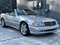 Image 3 of 37 of a 1999 MERCEDES-BENZ SL-CLASS SL500