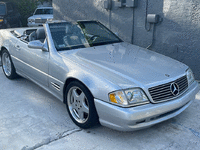 Image 6 of 37 of a 1999 MERCEDES-BENZ SL-CLASS SL500