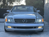 Image 14 of 37 of a 1999 MERCEDES-BENZ SL-CLASS SL500