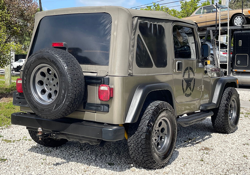 9th Image of a 2004 JEEP WRANGLER