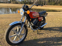 Image 2 of 9 of a 1977 YAMAHA RD400