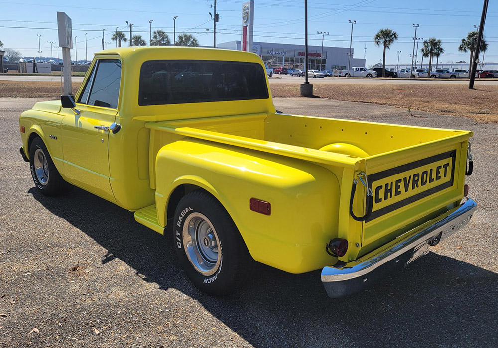 3rd Image of a 1969 CHEVROLET C10