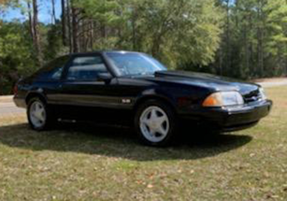 1st Image of a 1990 FORD MUSTANG LX