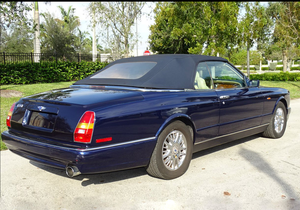 3rd Image of a 2000 BENTLEY AZURE