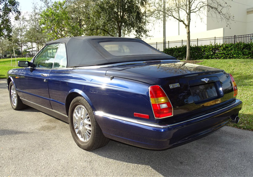 4th Image of a 2000 BENTLEY AZURE