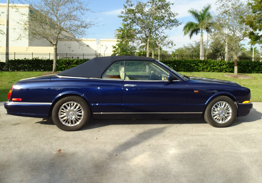 6th Image of a 2000 BENTLEY AZURE