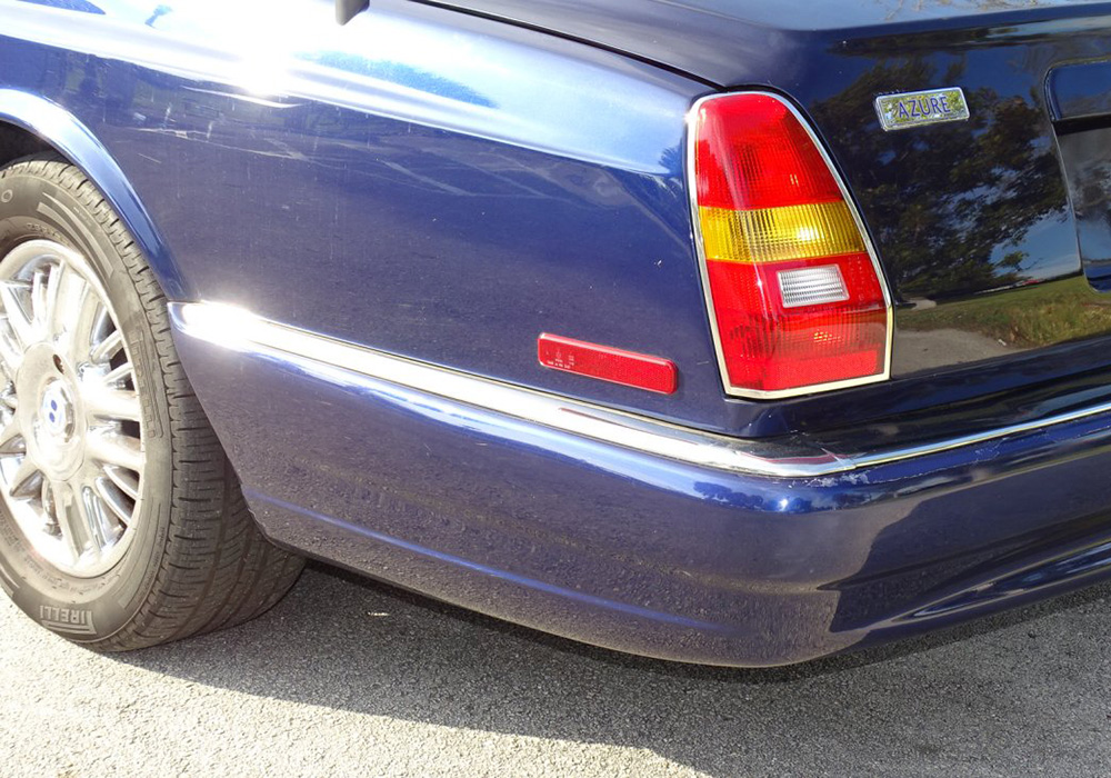 11th Image of a 2000 BENTLEY AZURE