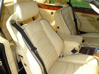 Image 17 of 44 of a 2000 BENTLEY AZURE