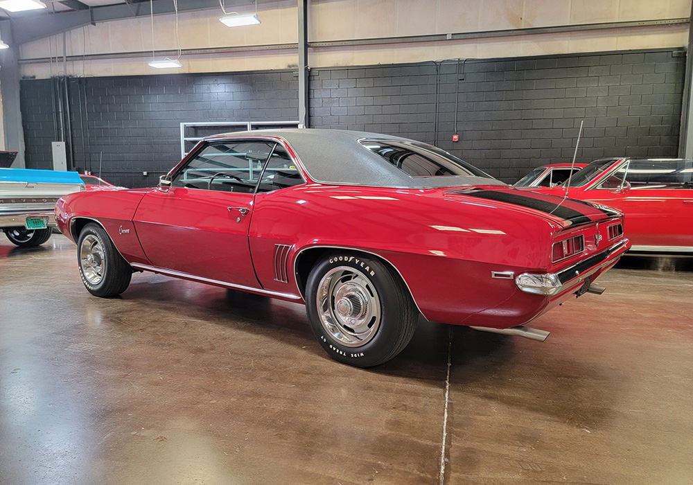 3rd Image of a 1969 CHEVROLET CAMARO Z28