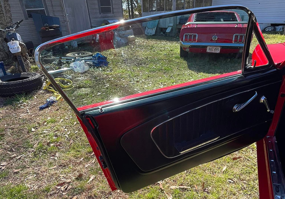 4th Image of a 1965 FORD MUSTANG