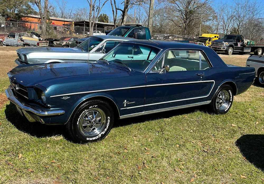 1st Image of a 1965 FORD MUSTANG