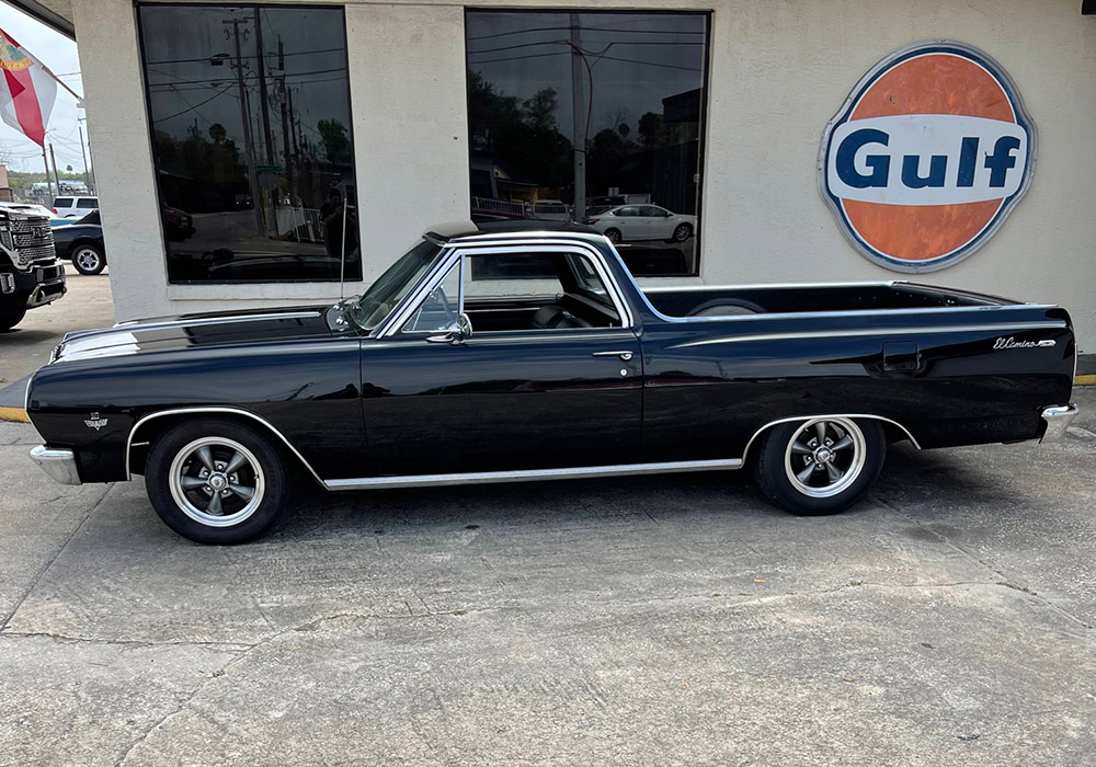 2nd Image of a 1965 CHEVROLET EL CAMINO