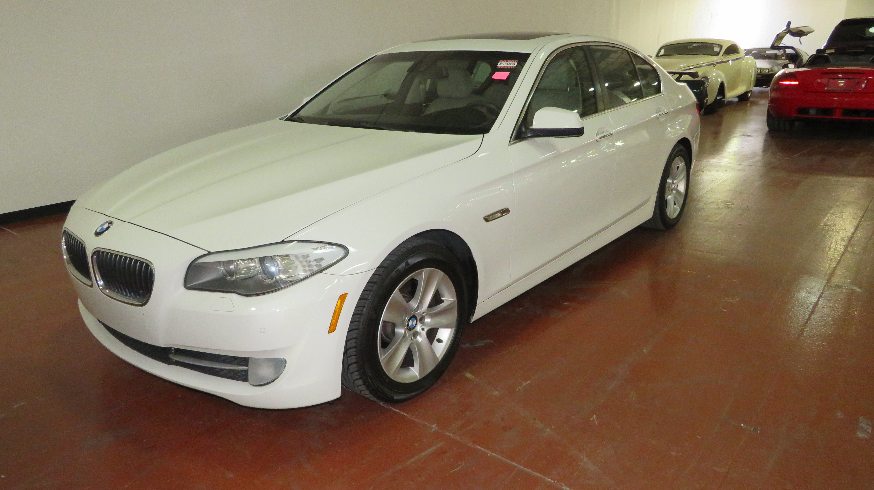 1st Image of a 2012 BMW 5 SERIES 528I
