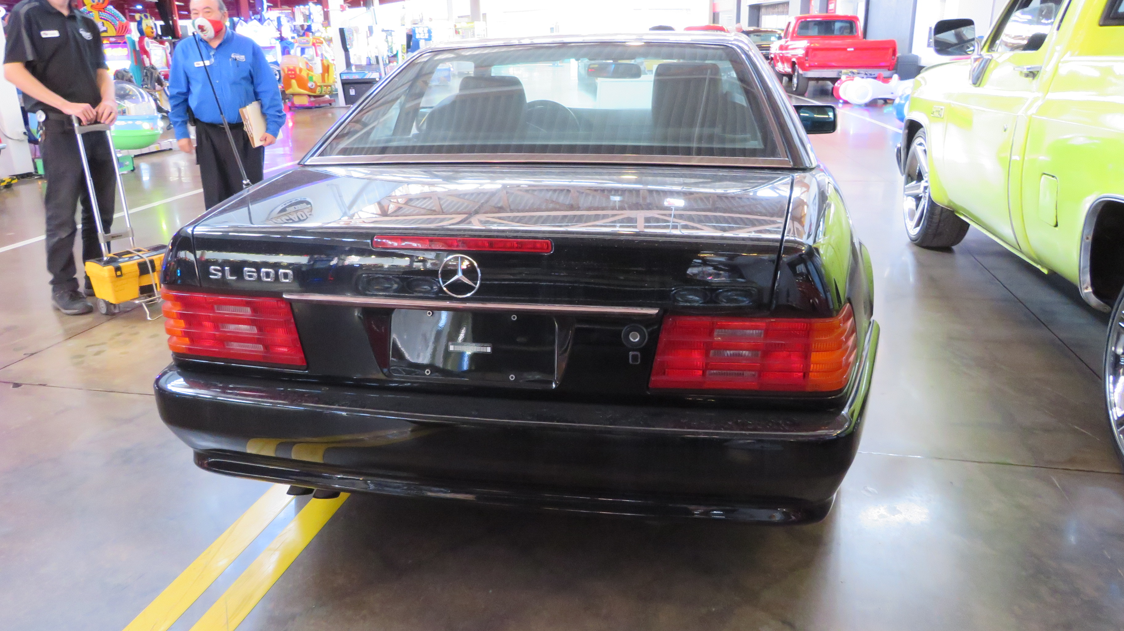 3rd Image of a 1994 MERCEDES-BENZ SL600