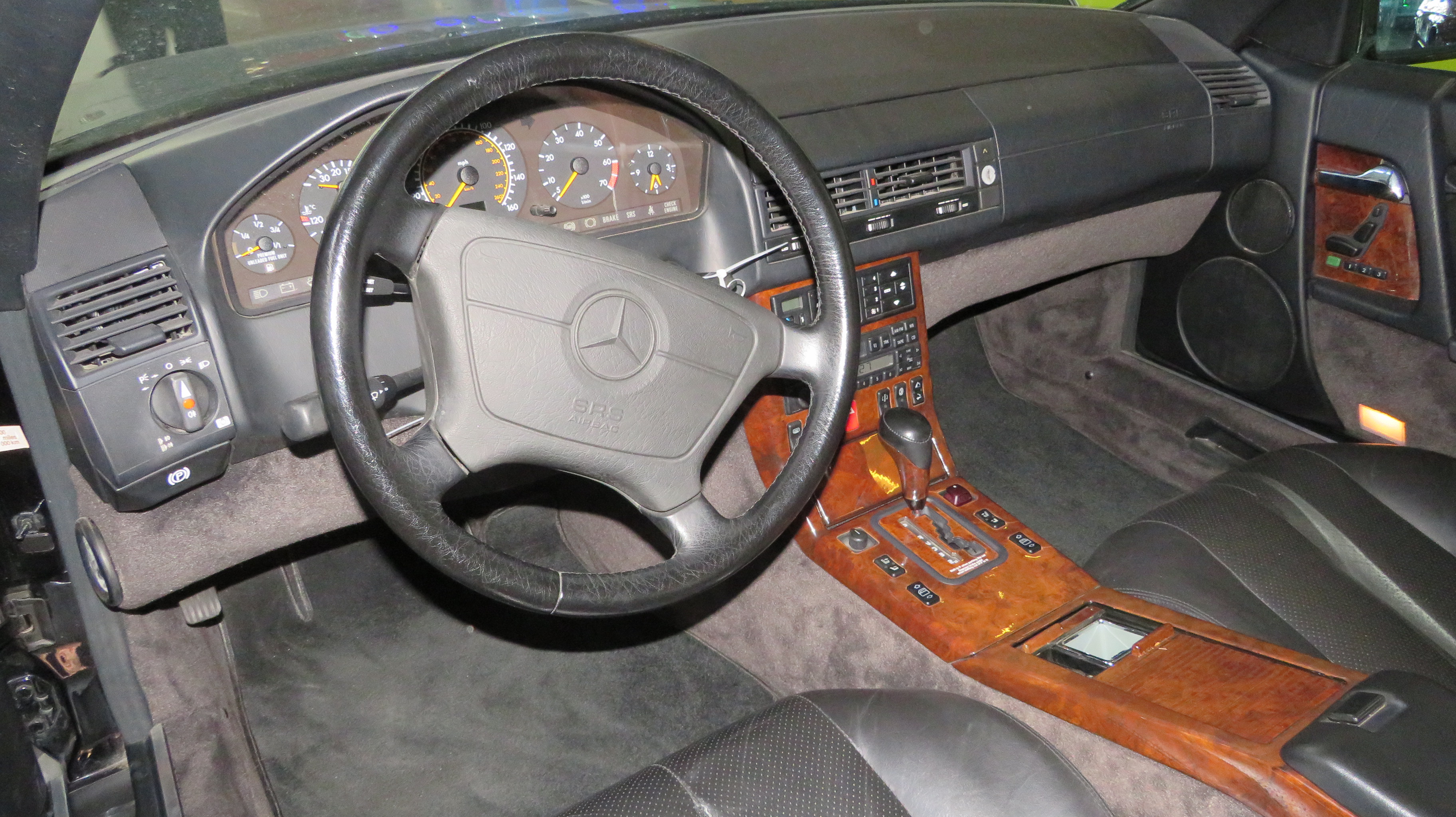 4th Image of a 1994 MERCEDES-BENZ SL600