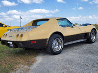 Image 4 of 17 of a 1977 CHEVROLET CORVETTE