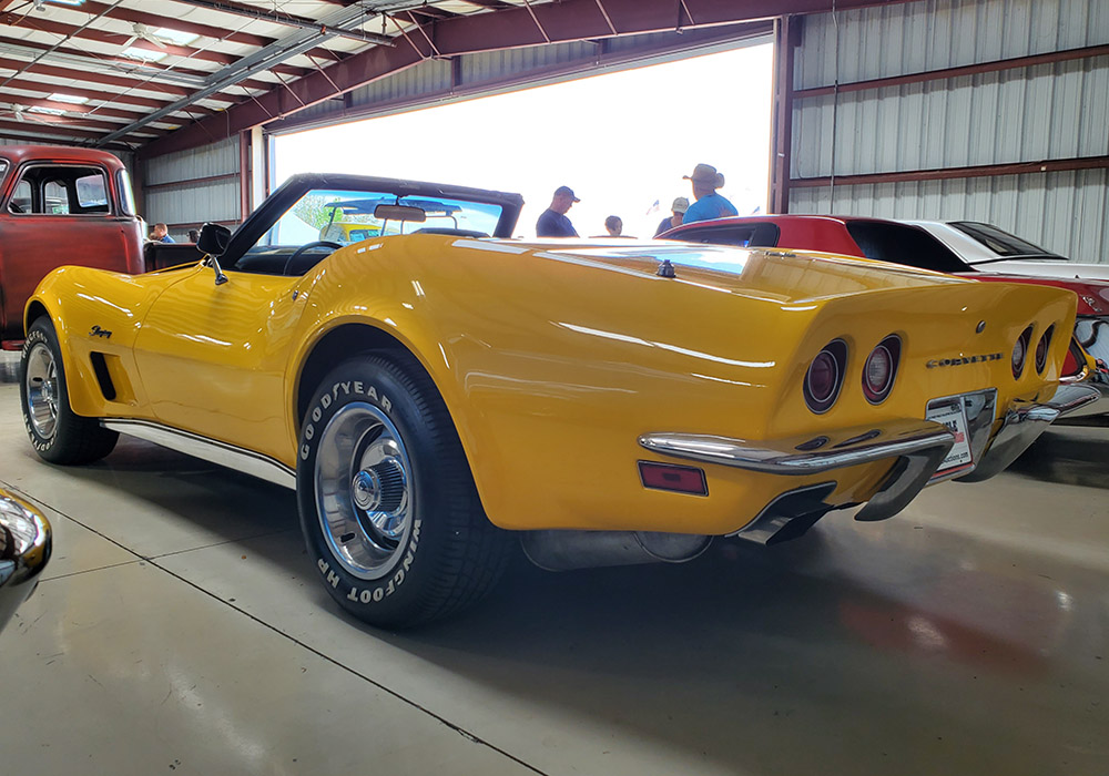 2nd Image of a 1973 CHEVROLET CORVETTE