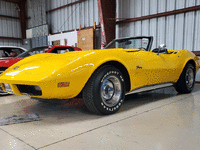 Image 2 of 14 of a 1973 CHEVROLET CORVETTE