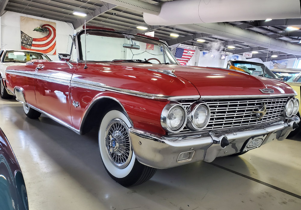 1st Image of a 1962 FORD GALAXIE