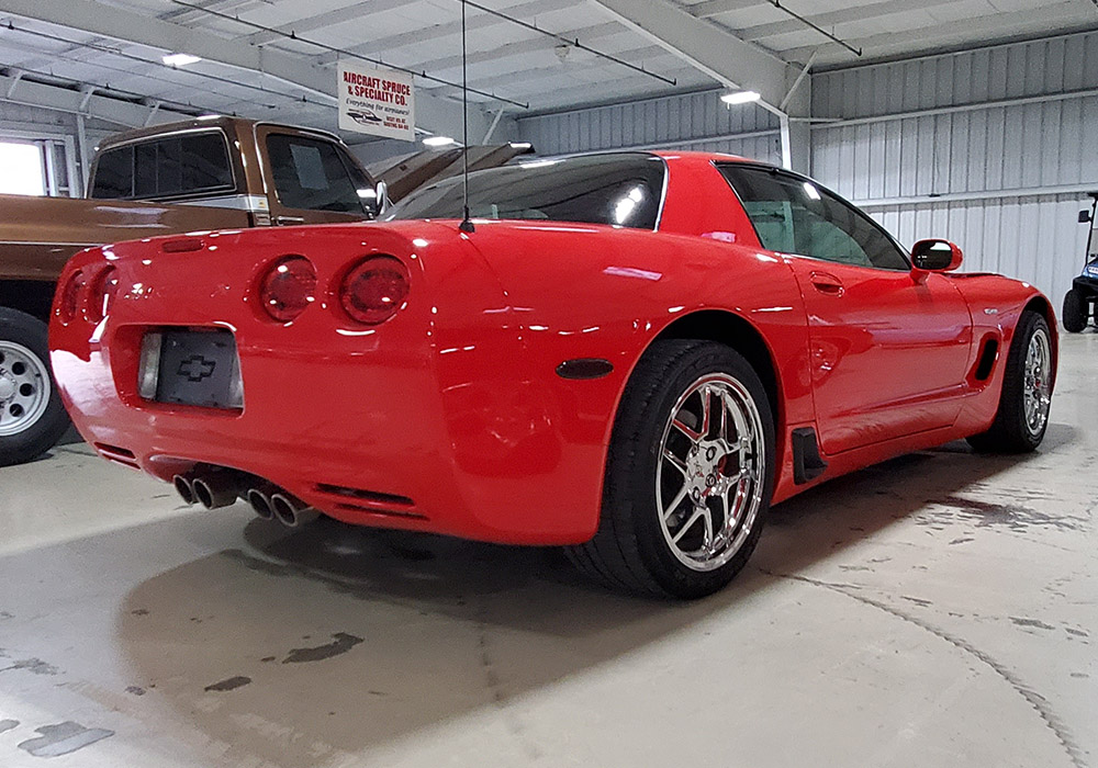 2nd Image of a 2001 CHEVROLET CORVETTE Z06