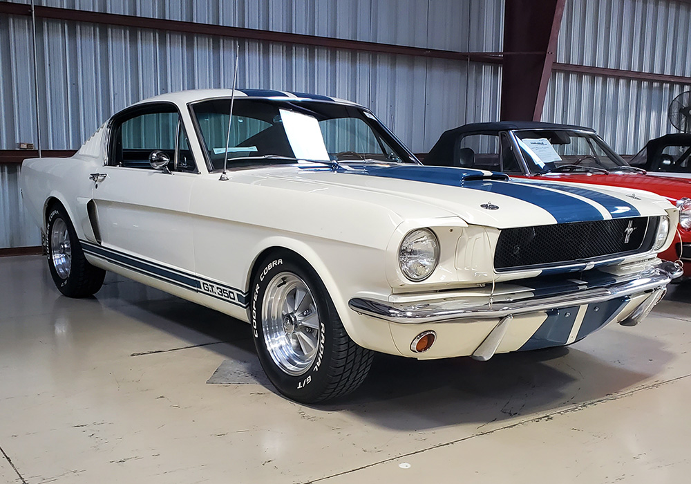 1st Image of a 1965 FORD MUSTANG