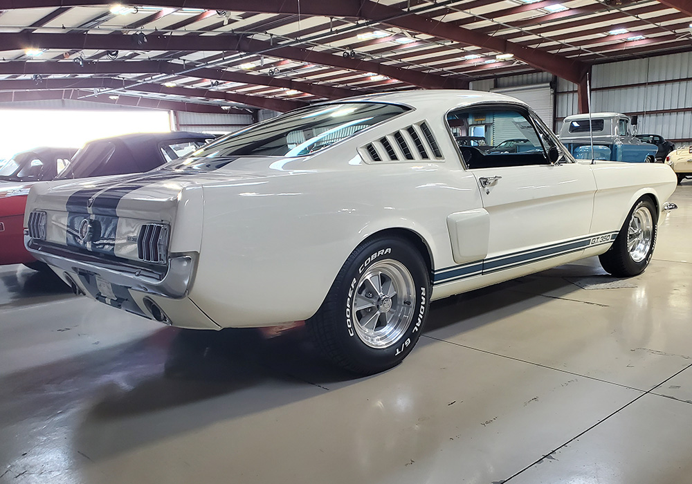 5th Image of a 1965 FORD MUSTANG