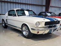 Image 2 of 19 of a 1965 FORD MUSTANG