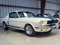 Image 4 of 19 of a 1965 FORD MUSTANG