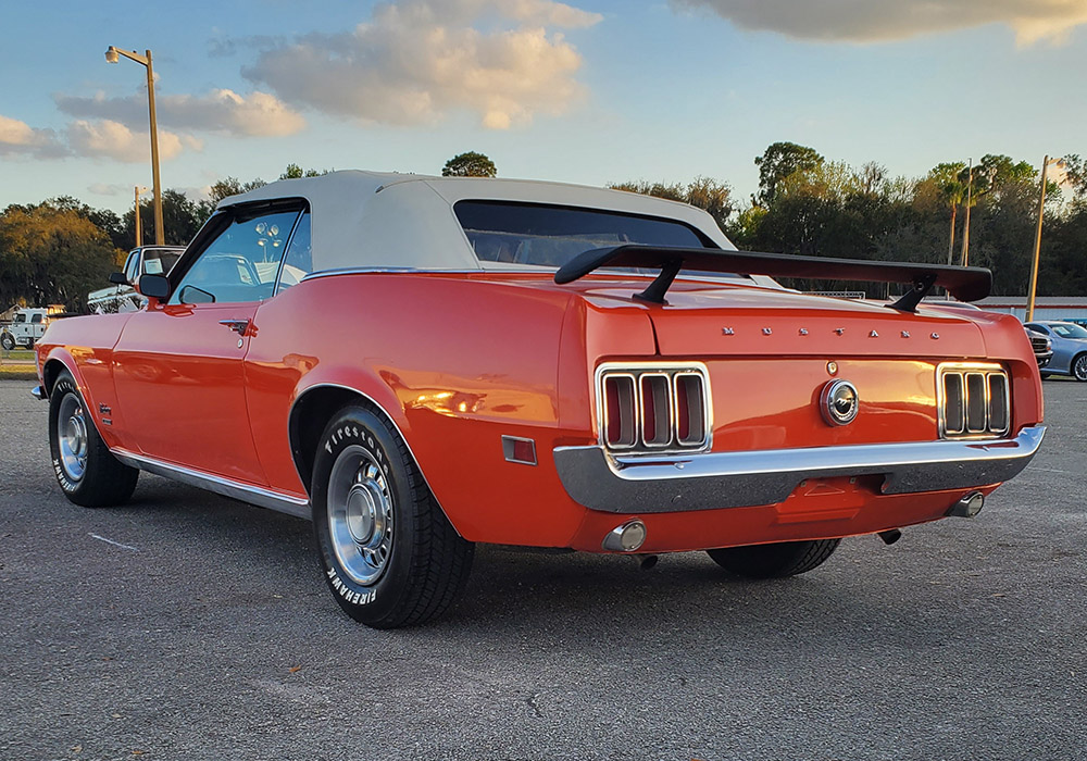 2nd Image of a 1970 FORD MUSTANG