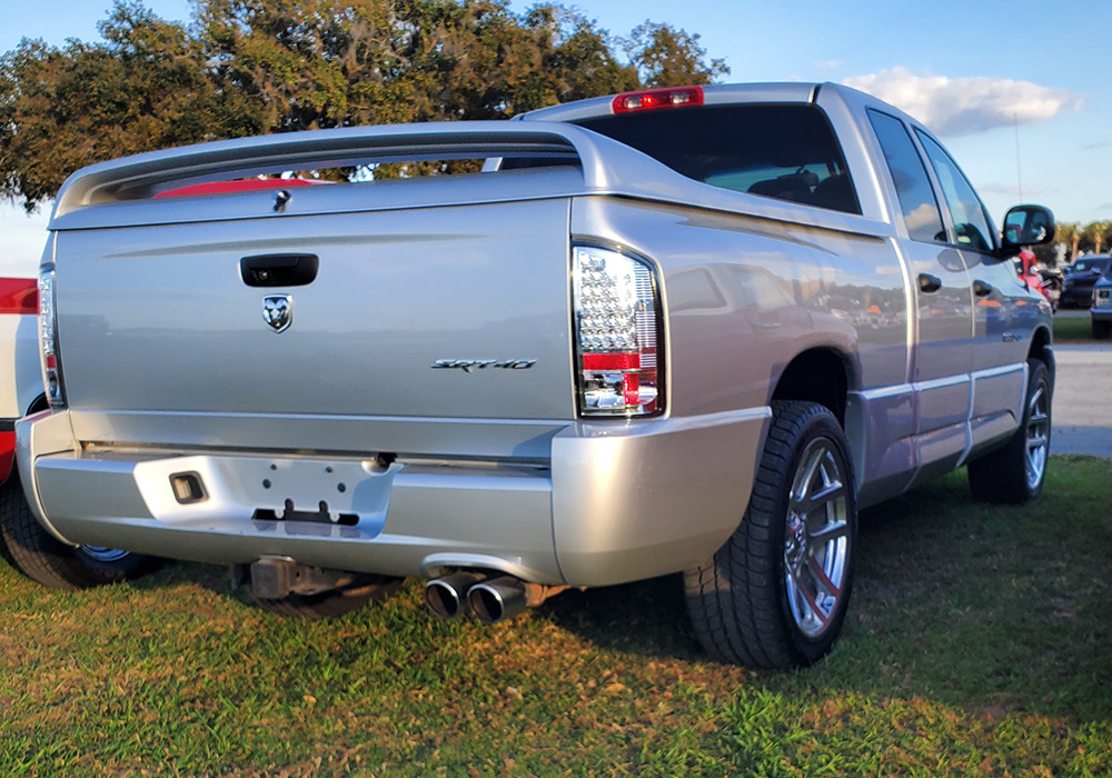 3rd Image of a 2005 DODGE RAM PICKUP 1500 SRT-10