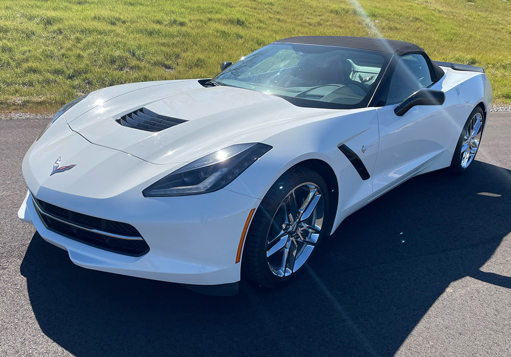 2nd Image of a 2015 CHEVROLET CORVETTE STINGRAY 3LT