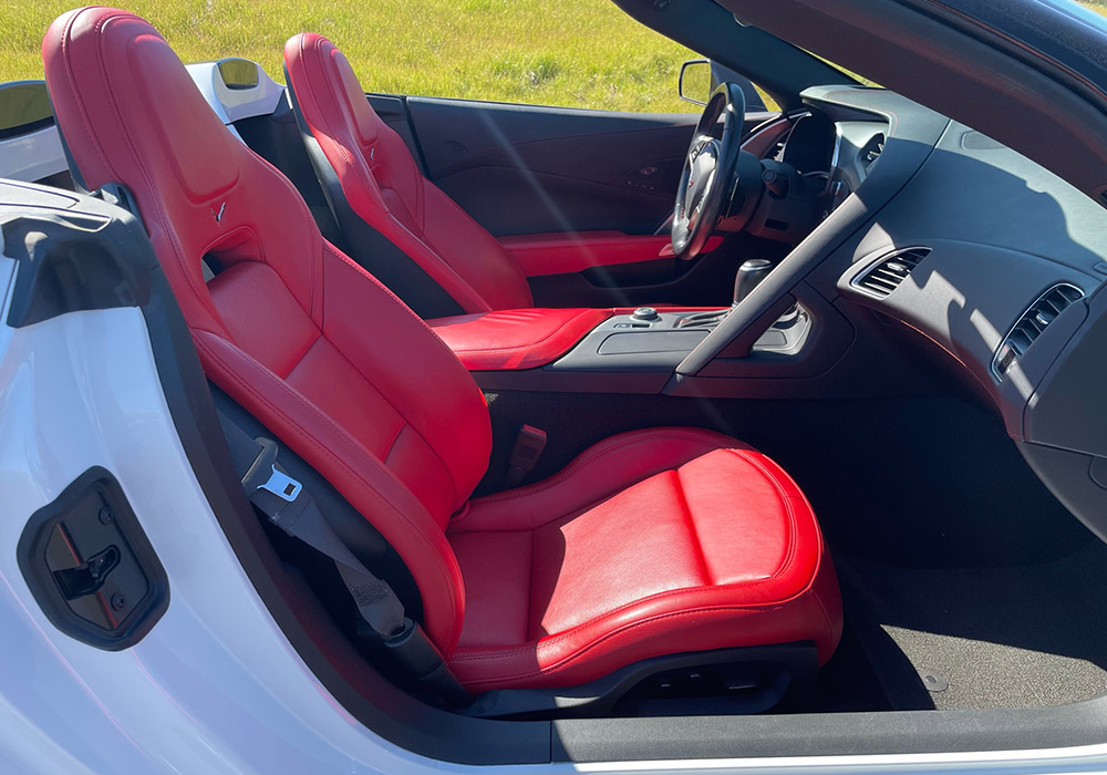 6th Image of a 2015 CHEVROLET CORVETTE STINGRAY 3LT