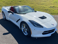 Image 2 of 8 of a 2015 CHEVROLET CORVETTE STINGRAY 3LT