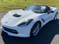 Image 4 of 8 of a 2015 CHEVROLET CORVETTE STINGRAY 3LT