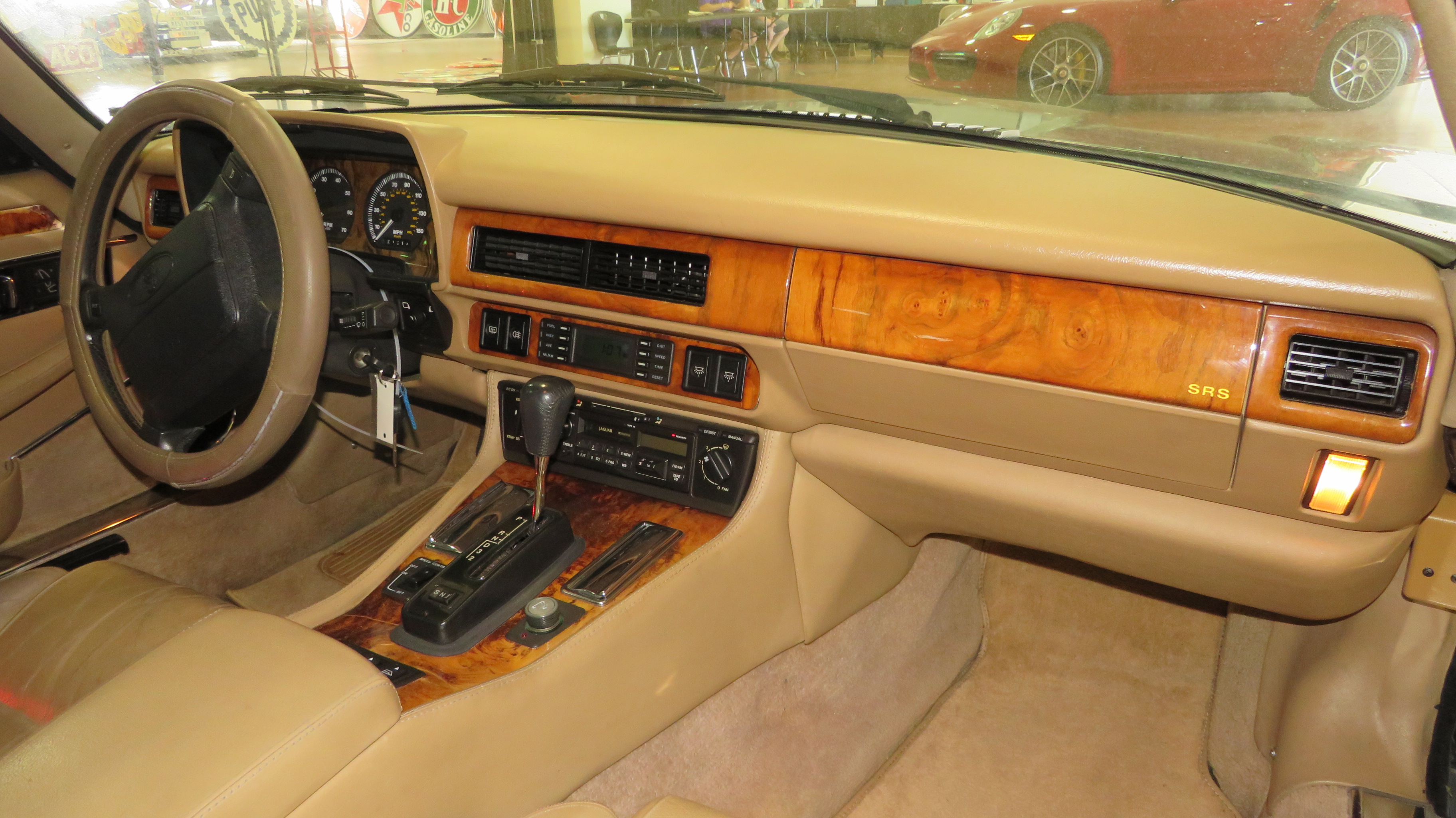 8th Image of a 1994 JAGUAR XJS