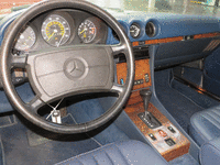 Image 7 of 13 of a 1987 MERCEDES-BENZ 560SL