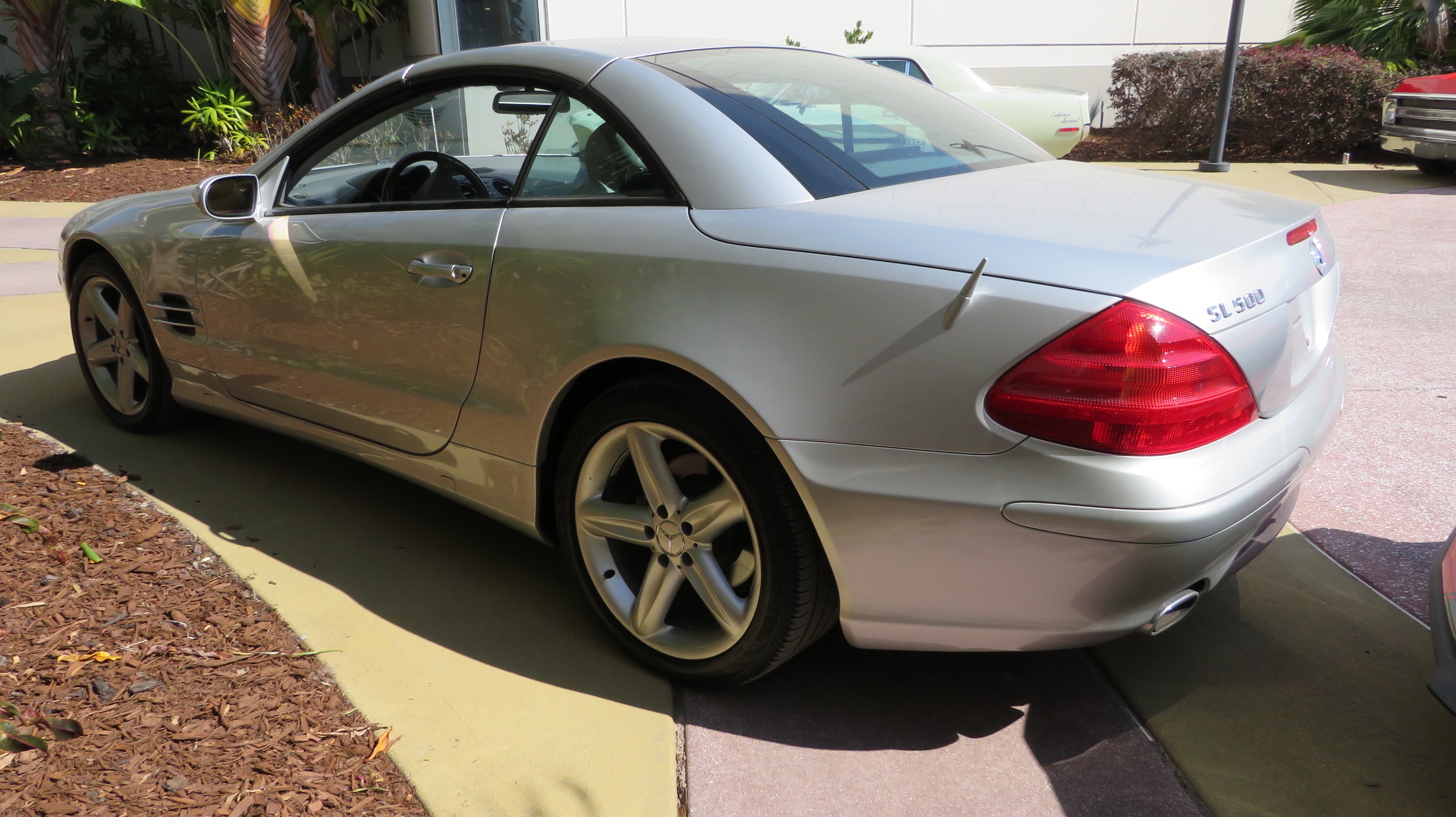 10th Image of a 2004 MERCEDES-BENZ SL500