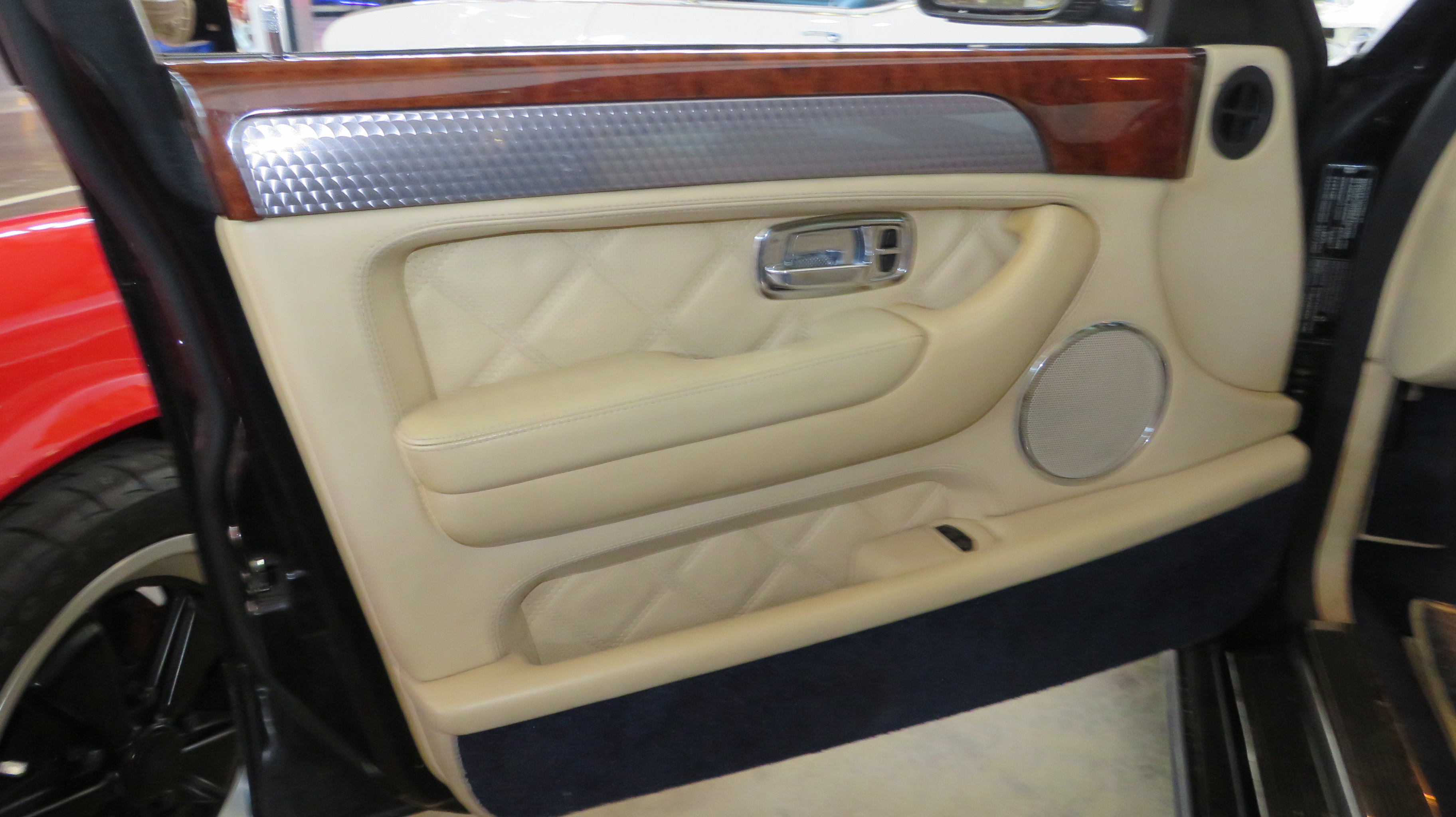 10th Image of a 2005 BENTLEY ARNAGE MULLINER T