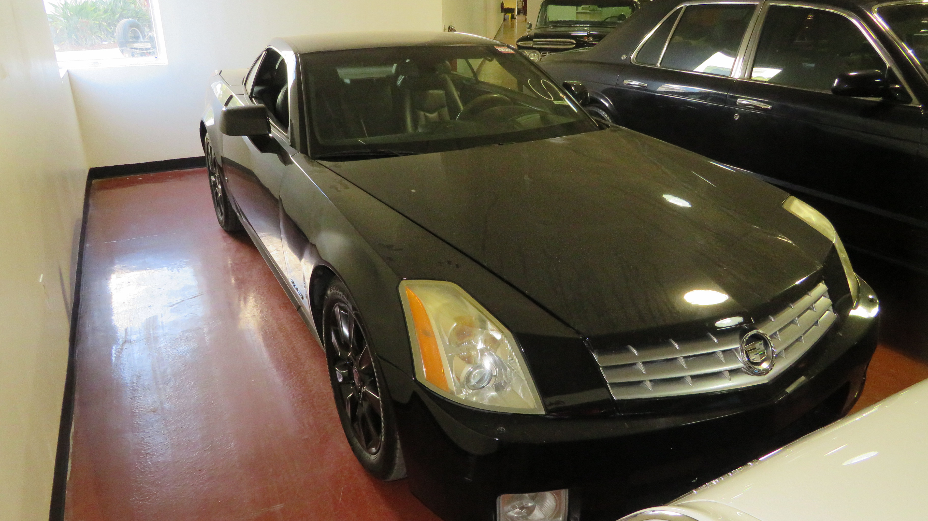 1st Image of a 2007 CADILLAC XLR ROADSTER