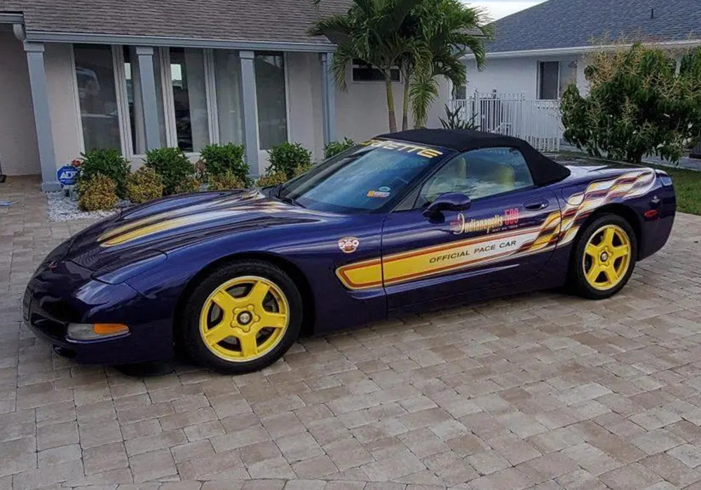 0th Image of a 1998 CHEVROLET CORVETTE