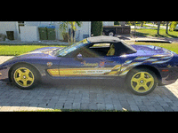 Image 4 of 11 of a 1998 CHEVROLET CORVETTE