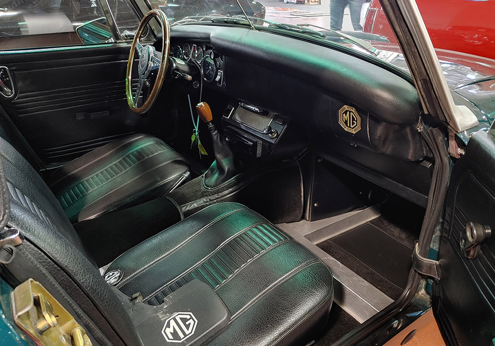 6th Image of a 1976 MG MIDGET