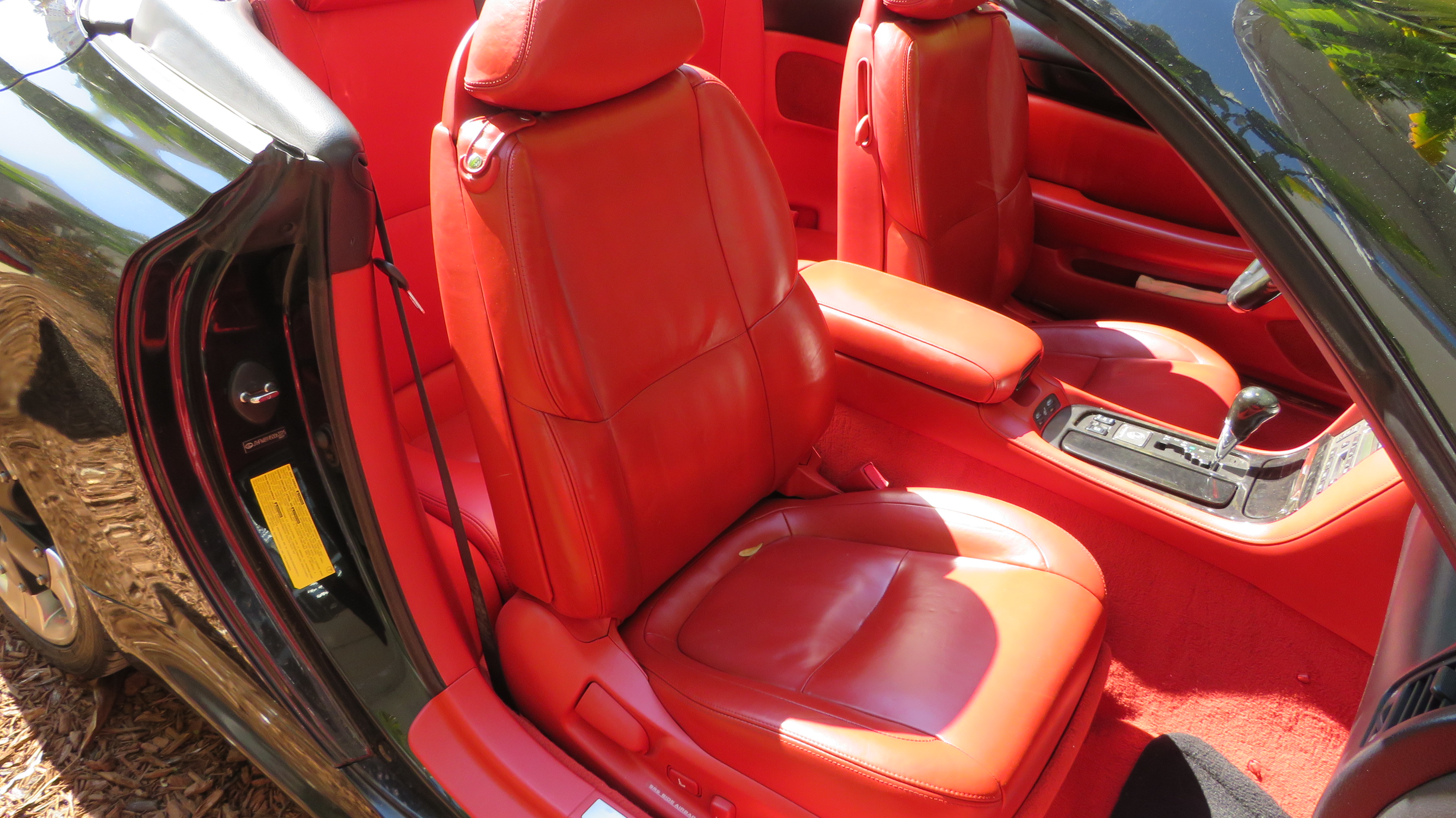 7th Image of a 2005 LEXUS SC430