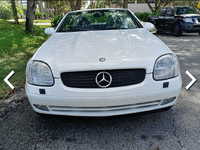 Image 4 of 14 of a 2000 MERCEDES-BENZ SLK-CLASS SLK230