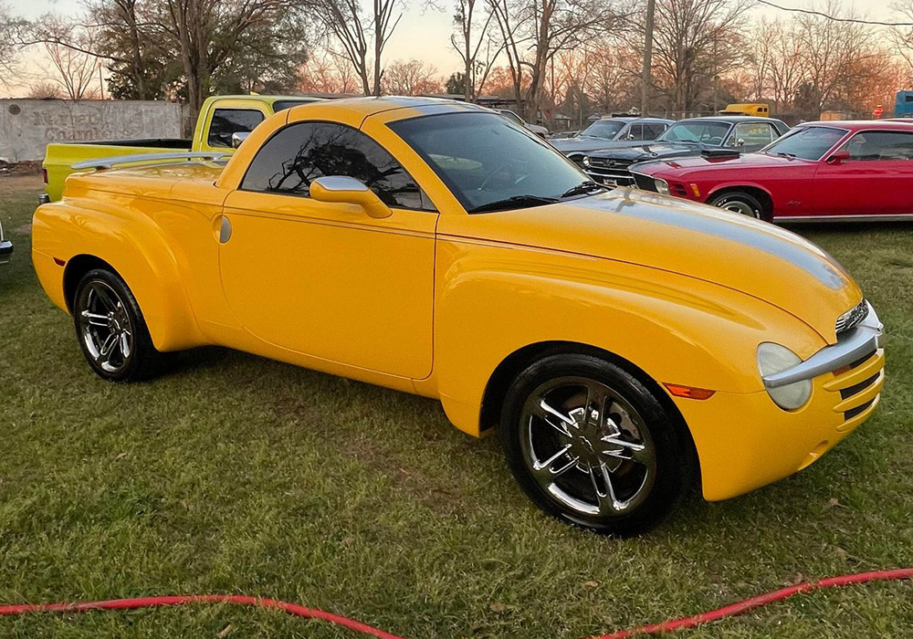 0th Image of a 2005 CHEVROLET SSR