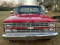 Image 3 of 11 of a 1987 CHEVROLET R10