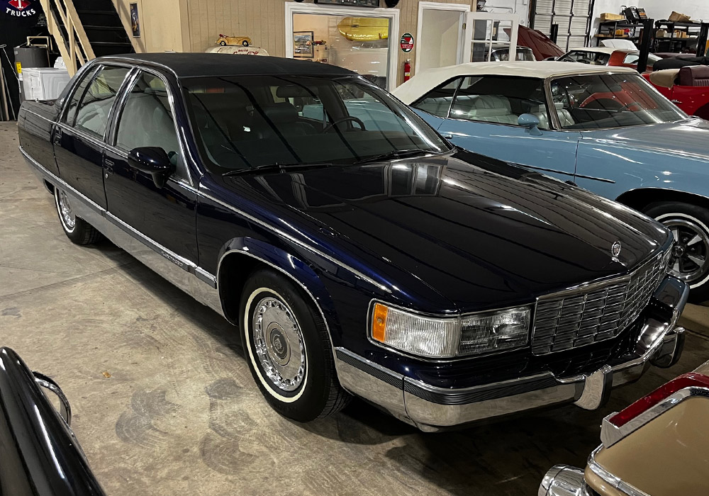 0th Image of a 1994 CADILLAC FLEETWOOD BROUGHAM